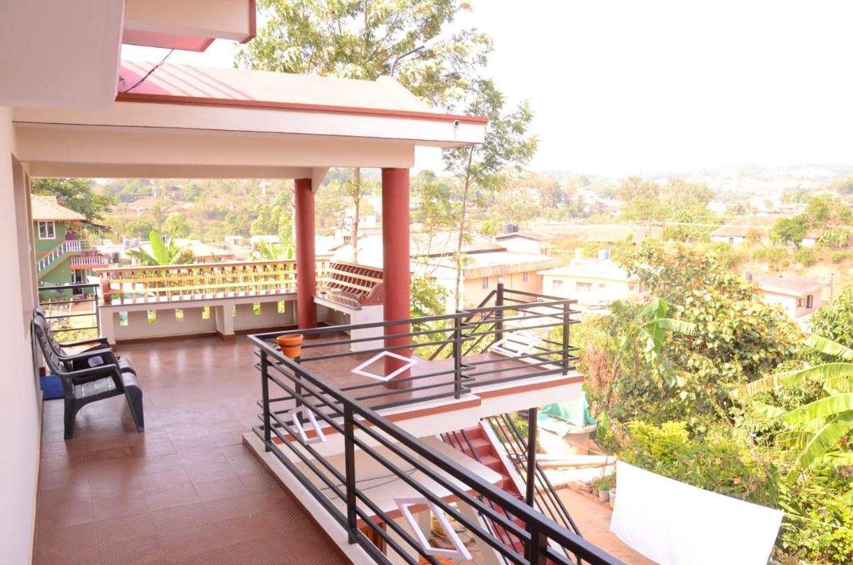 Coorg Girinivas Homestay 102 Madikeri Exterior photo