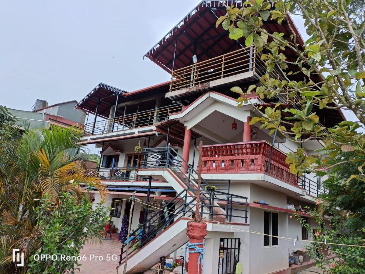 Coorg Girinivas Homestay 102 Madikeri Exterior photo