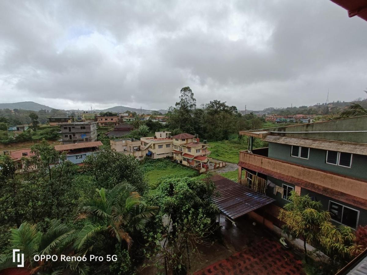 Coorg Girinivas Homestay 102 Madikeri Exterior photo