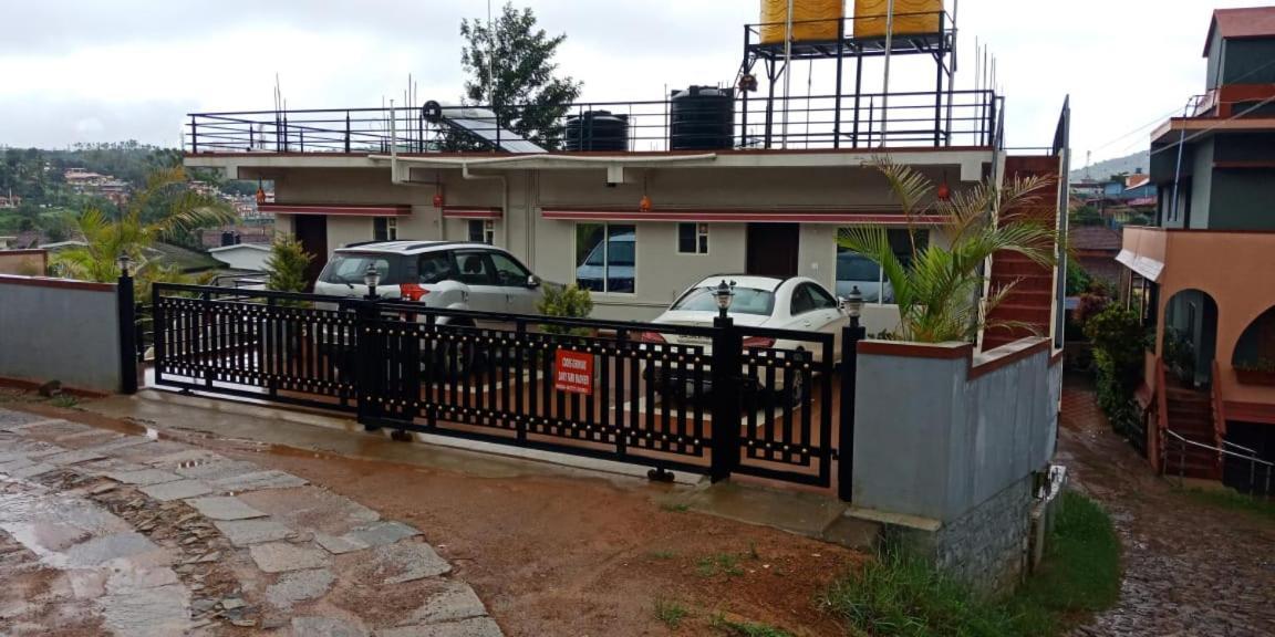 Coorg Girinivas Homestay 102 Madikeri Exterior photo